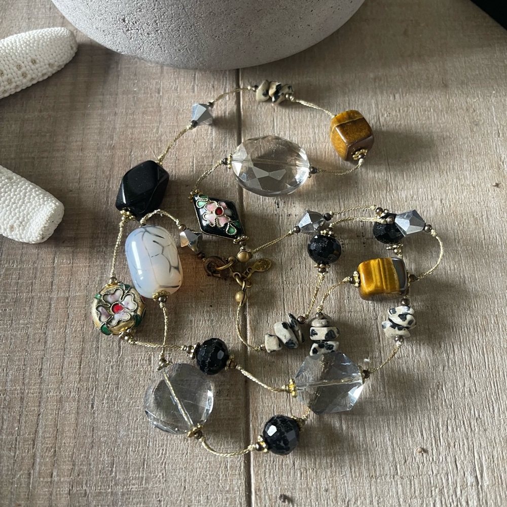 JEWELS BY PARK LANE GLASS AND GEMSTONE NECKLACE